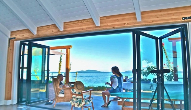 FIFA for FAMILIES Cottage on Private Beach, 50' Waterfront on South Beach!