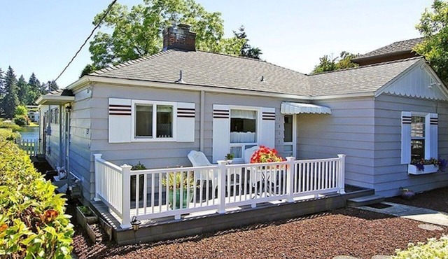 Major international sporting event Stay + Lake Escape + Light Rail Access