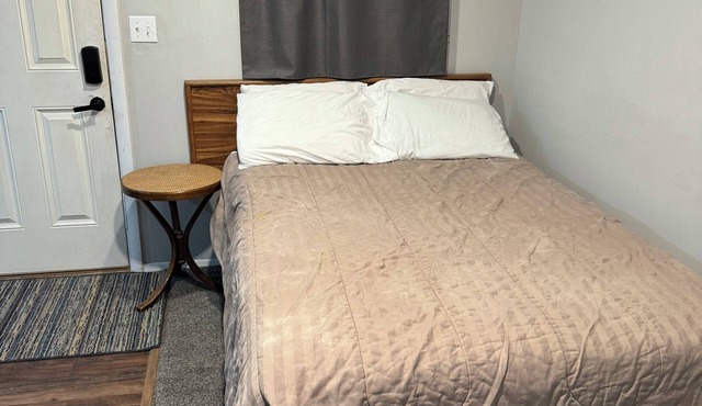 Fins N Feathers Lodge - Two Queen Beds