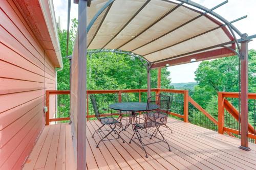 Fire Pit w/Great View! Beaver Lake Home by Marina in Eureka Springs