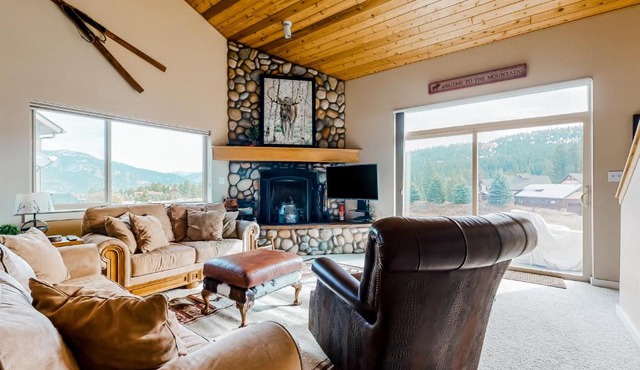 Firelight Chalet 94