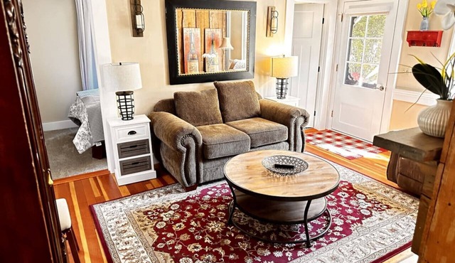 Fireside Cottage in Downtown Jacksonville