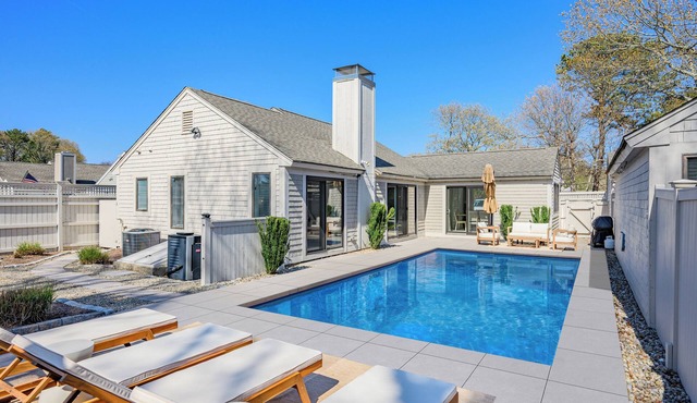 First time offered for rent. Heated pool and great vacation location RPMS172 in Mashpee