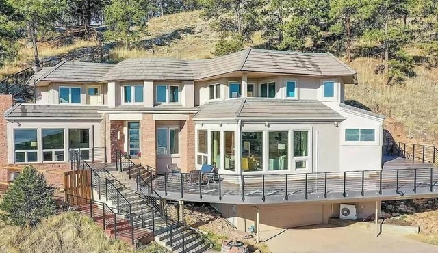 Foothills 4BR Luxury Retreat | Sweeping Views