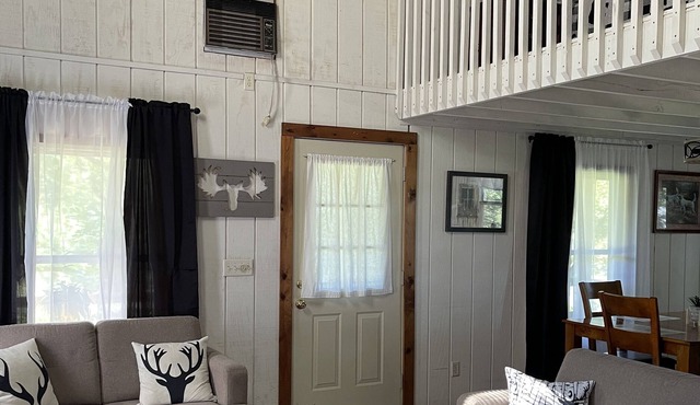 Foxwood Cabins a peaceful get away in South Central Iowa Oak Woods
