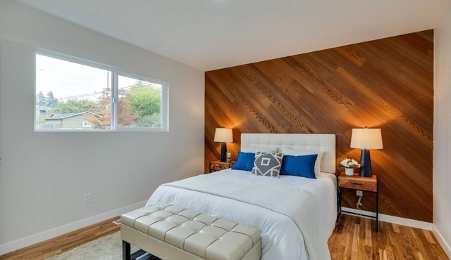 Full remodeled home on 1/3rd Acre! Close to Nike WHQ and central Beaverton.