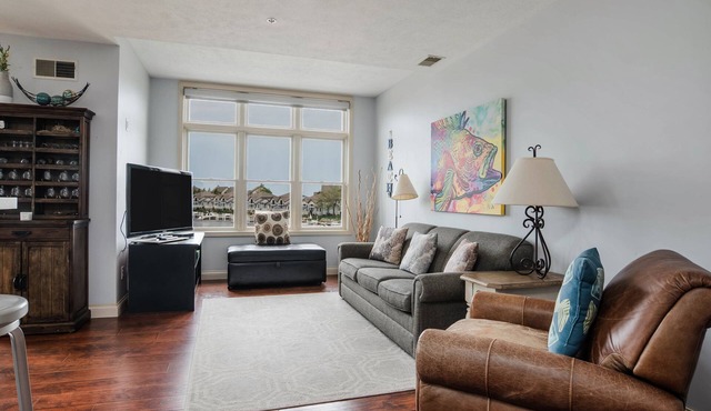 Fully Updated Marina View Condo