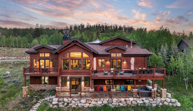 Golden Eagle Lodge - Golf, Mtn Views, Hot Tub