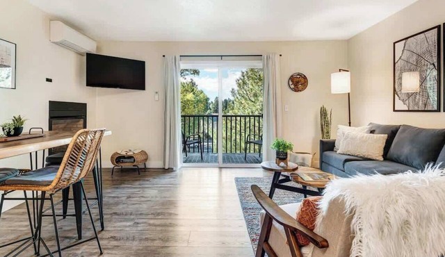 Gorgeous Condo near Downtown & the Deschutes River