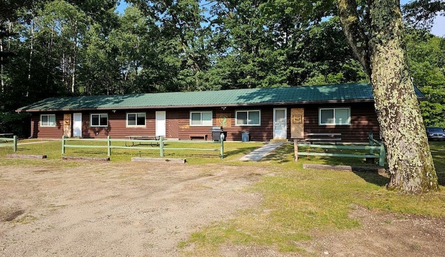 Gorgeous Cottage with Stunning Sights in Wellston, Michigan