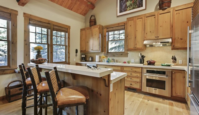Granite Ridge Cabin,Teton Village,1mile from Grand Teton Park,walk to ski slopes