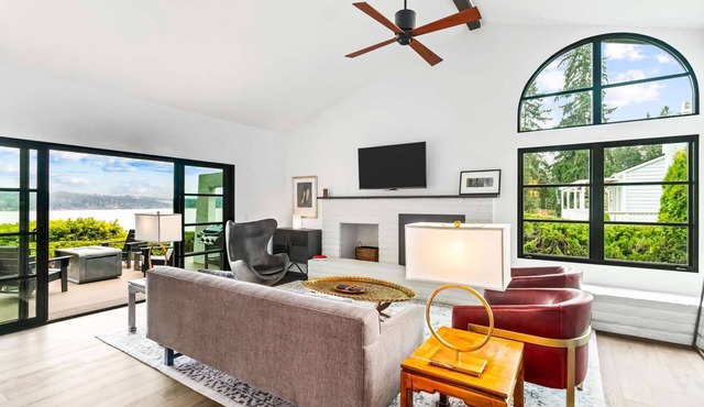 Greenbank Horizon Home | Water Views