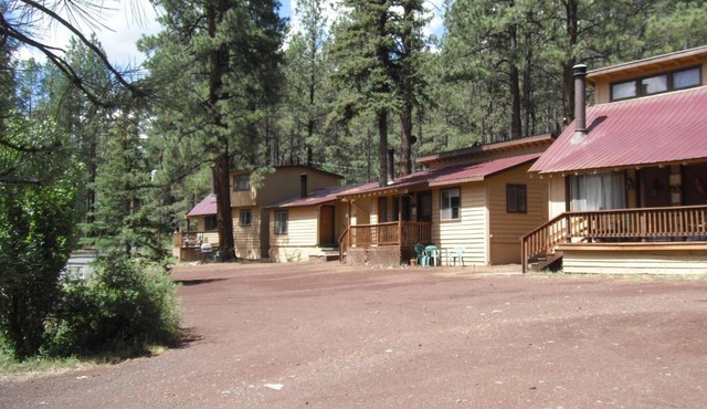 Greer Point Trails End Cabins