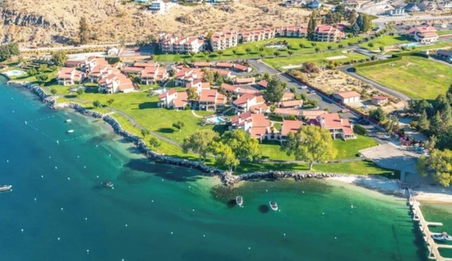 Ground Floor 1-bedroom condo at Lake Chelan Shores, patio with BBQ,