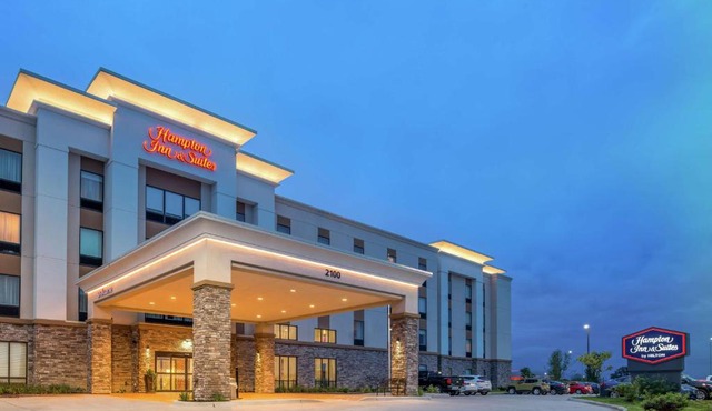 Hampton Inn and Suites Ames, IA