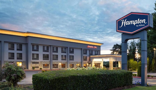 Hampton Inn Portland East