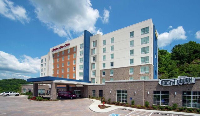 Hampton Inn & Suites by Hilton Nashville North Skyline