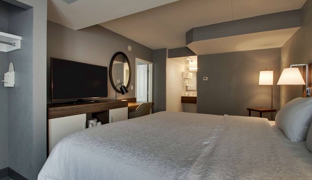 Hampton Inn & Suites Chicago/Aurora