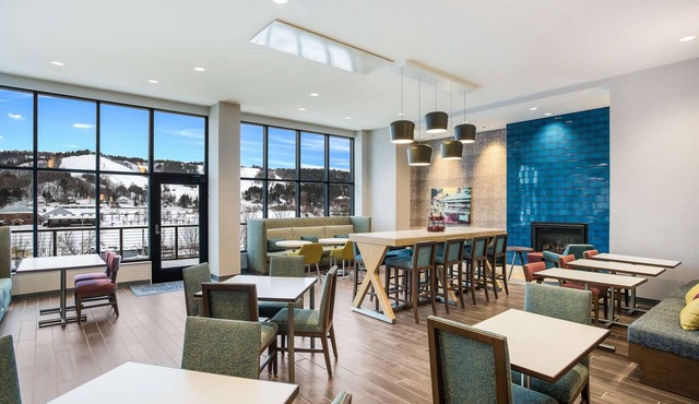 Hampton Inn & Suites Houghton