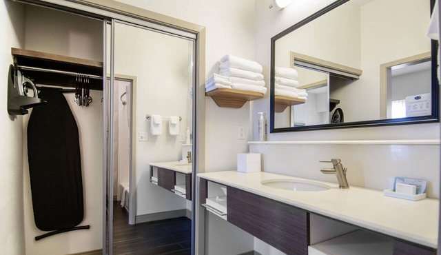 Hampton Inn & Suites Monroe