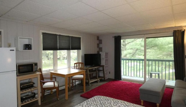 Happy Hour at Windcliff! Studio condo at Shanty Creek Resort