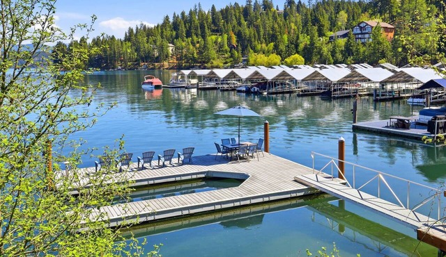 Hayden Lake Oasis | Private Dock and Boat Slip | Fire Pit and Lake Access