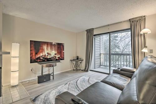 Heart of Seattle's Suburbs! Family-Friendly Condo
