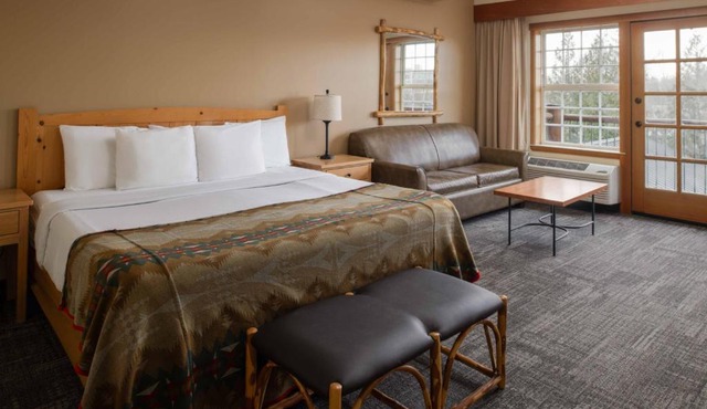 Heathman Lodge