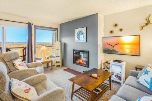 Hi-Tide Resort Fireplace Dogs OK Unit 14