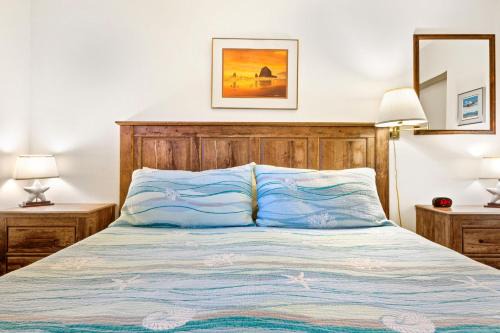 Hi-Tide Resort King Bed Dogs OK Unit 01