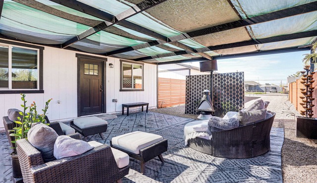 Hike, Golf & Explore: Pet-Friendly Phoenix Casita! in Phoenix