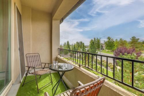 Home Base w/Easy 1-80 Access: 4 Mi to Dtwn Reno!