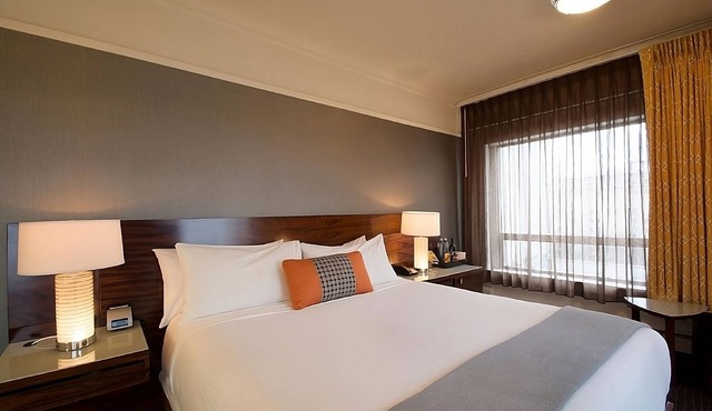 Hotel Lucia | Deluxe King | Kennerly Photos, Coffee Bar, Walk to River