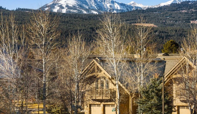 Howling Elk Hideaway | Hot Tub + 15 Mins to Resort