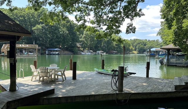 Humble Hideaway - Inviting lakefront home with firepit, balcony & W/D - dog-friendly