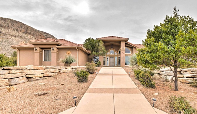 Hurricane Home w/Pool & Spa ~ 25 Mi to Zion!