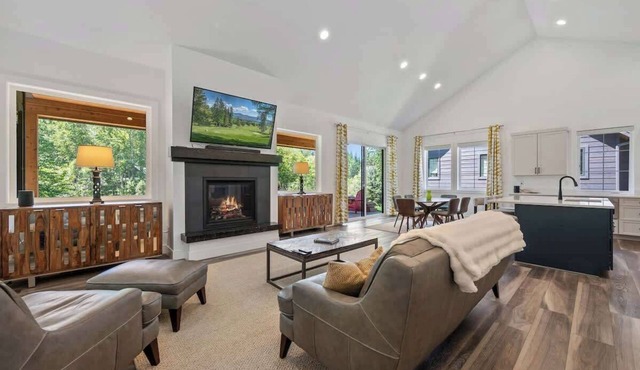 Idaho Club Golf Course | Luxe Living & Hot Tub