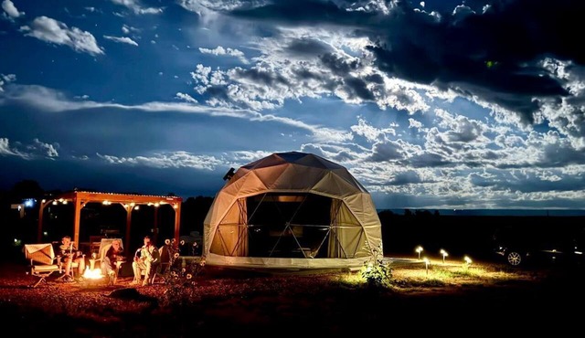 Impressive Secluded Dome with Barbecue and Fire Pit in Kanab, Utah
