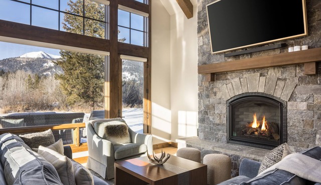 JHRL - Glory View - Beautiful home with Mountain Views