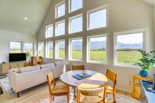 Kalispell Mountain Getaway w/Hot Tub & Fire Pit!