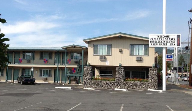 Knights Inn Motel