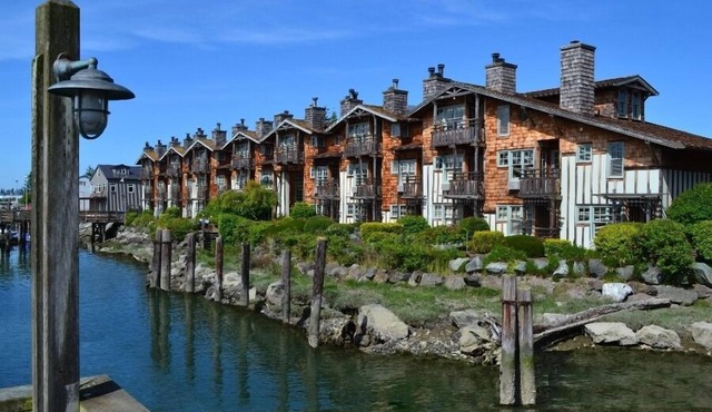 La Conner Channel Lodge