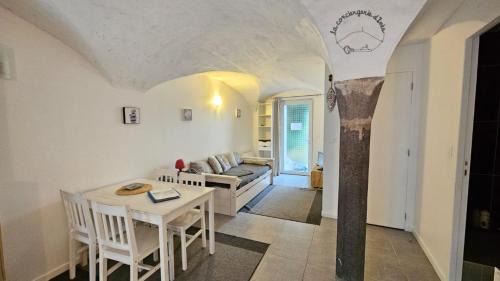 La Petite Ourse #Terrasse#Vulcania in Saint-Ours