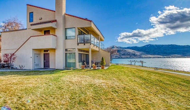 Lake Chelan Shores - Beachfront Sunsets #6-5