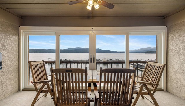 Lake Time - Crystal Beach - Lakefront - Beach - Seasonal Pool