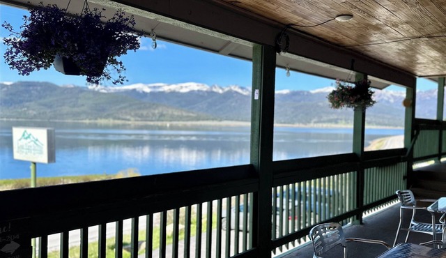 Lake View Suites