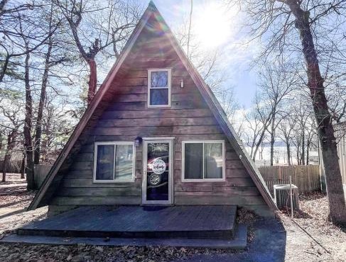 LakeFire Cabin in Eufaula