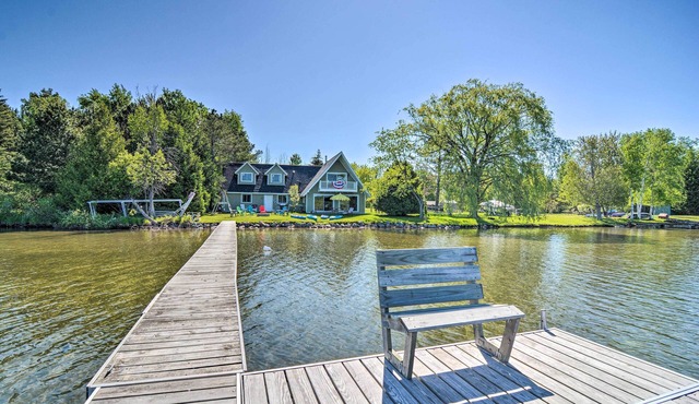 Lakefront Bellaire Getaway w/Kayaks, Dock & Grill