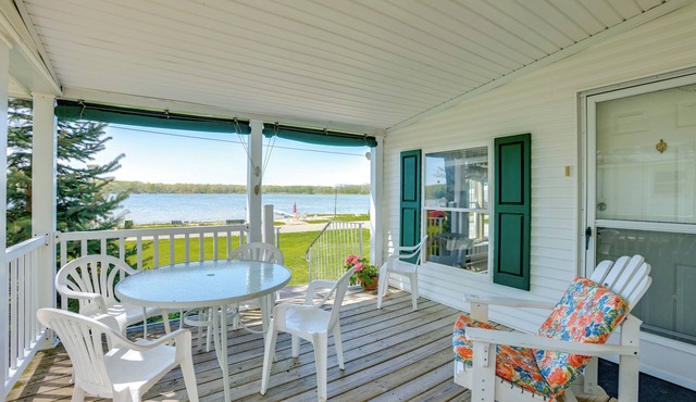 Lakefront Home w/Beach Access, Deck & Dock