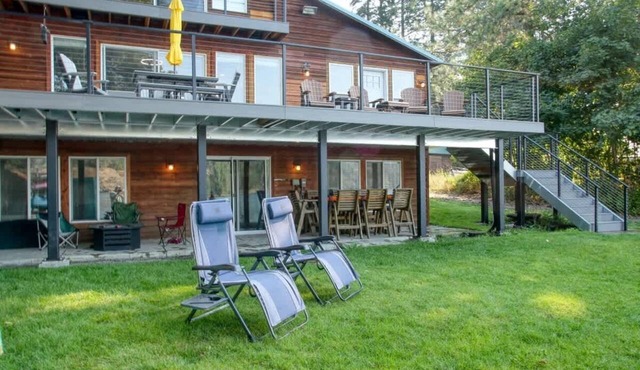 Lakefront Retreat w/Private Dock & Fire Pit